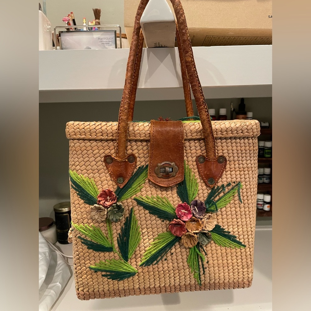 Vintage Straw Handbag